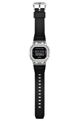 Casio G-SHOCK Χρονογράφος με Καουτσούκ Λουράκι GM-5600M-1ER