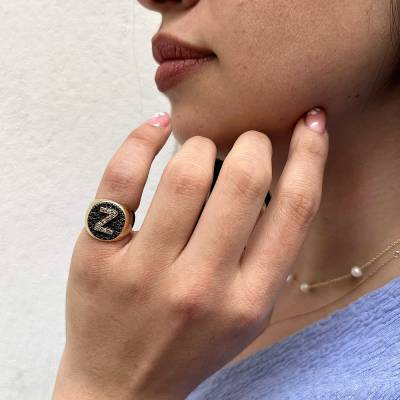 Δαχτυλίδι Chevalier με Μονόγραμμα με Πέτρες Ζιργκόν 14 Καράτια 06410035