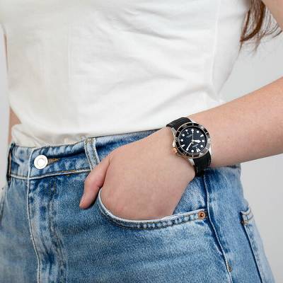 Ρολόι Festina με Μεταλλικό Μπρασελέ σε Ασημί χρώμα F20445/3
